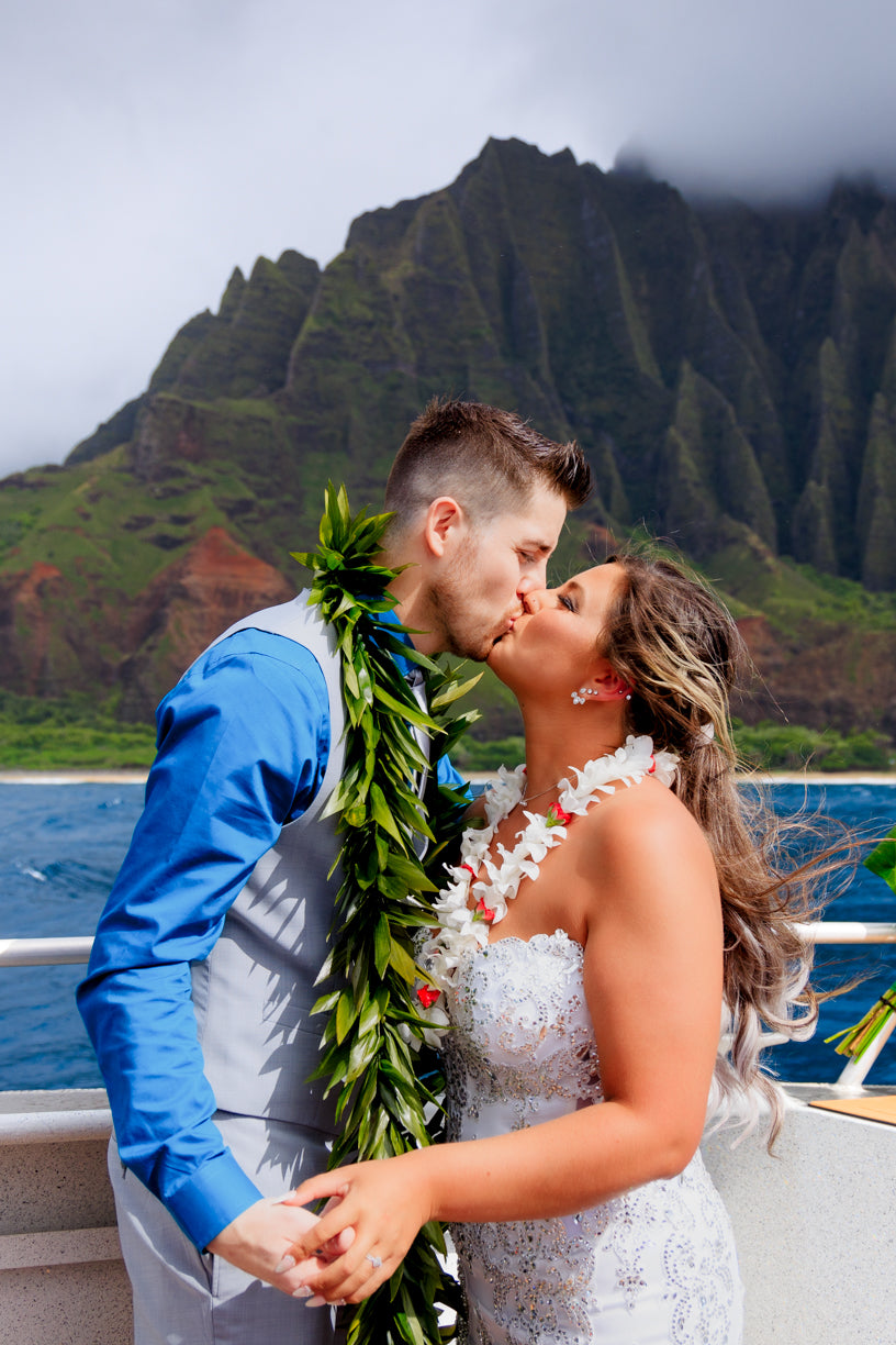 Elopement Sessions - Kaua'i Portraits