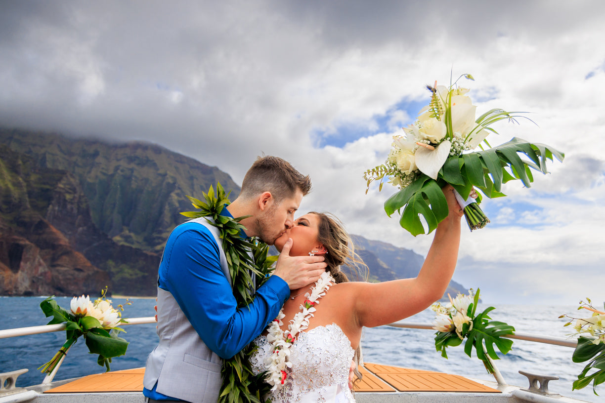 Elopement Sessions - Kaua'i Portraits